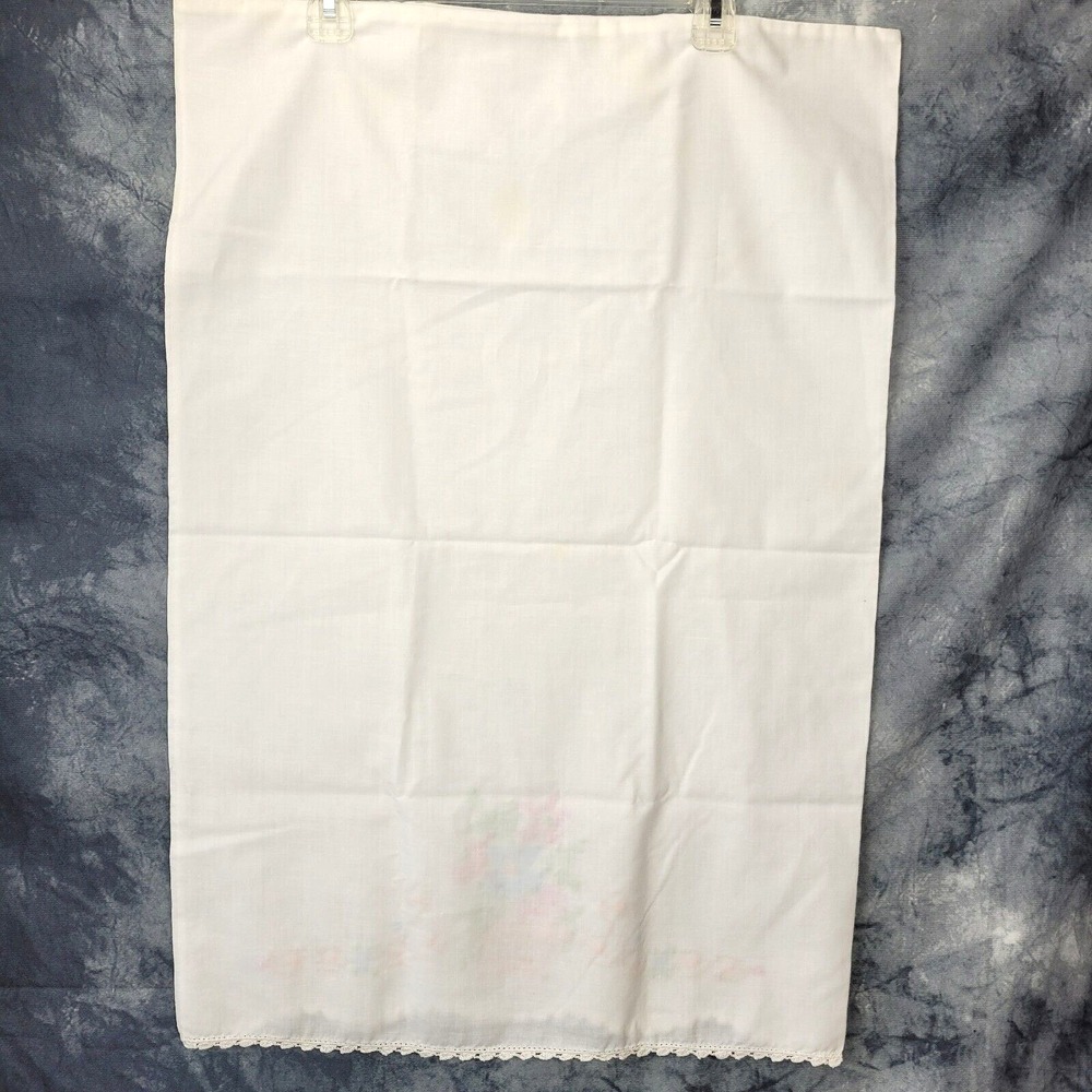 Vintage White Embroidered Pillowcase Floral Scalloped Edging - Picture 2 of 7